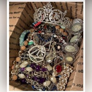 2 LB Mostly Wearable Jewelry Lot | Craft Repair Mix | Treasure Hunt